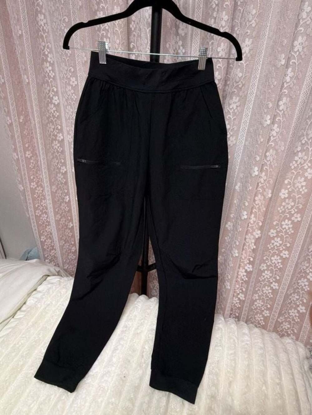Halara High-Rise Zip Pocket Jogger Pants